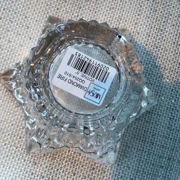 Mikasa NWOB star shaped candle holder - Picture 2 of 4